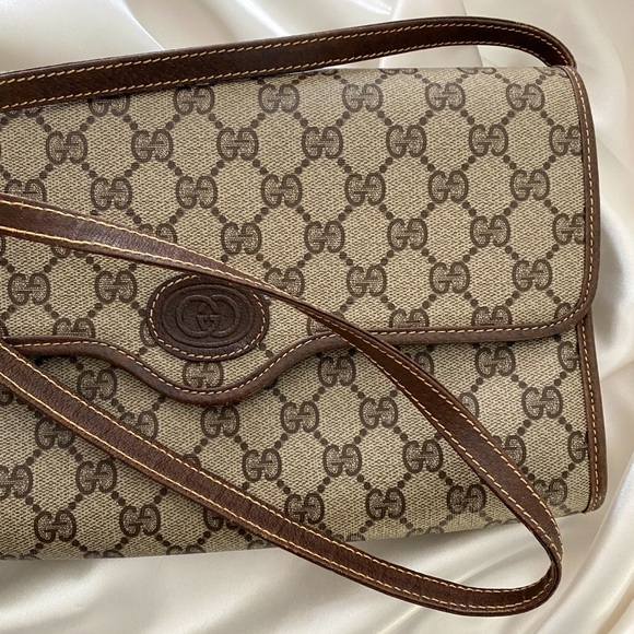 💐SOLD💐 GUCCI VINTAGE CROSSBODY BAG - Picture 8 of 15